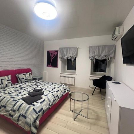 2-Room Luxury Apartment In The Center Kiev Ngoại thất bức ảnh