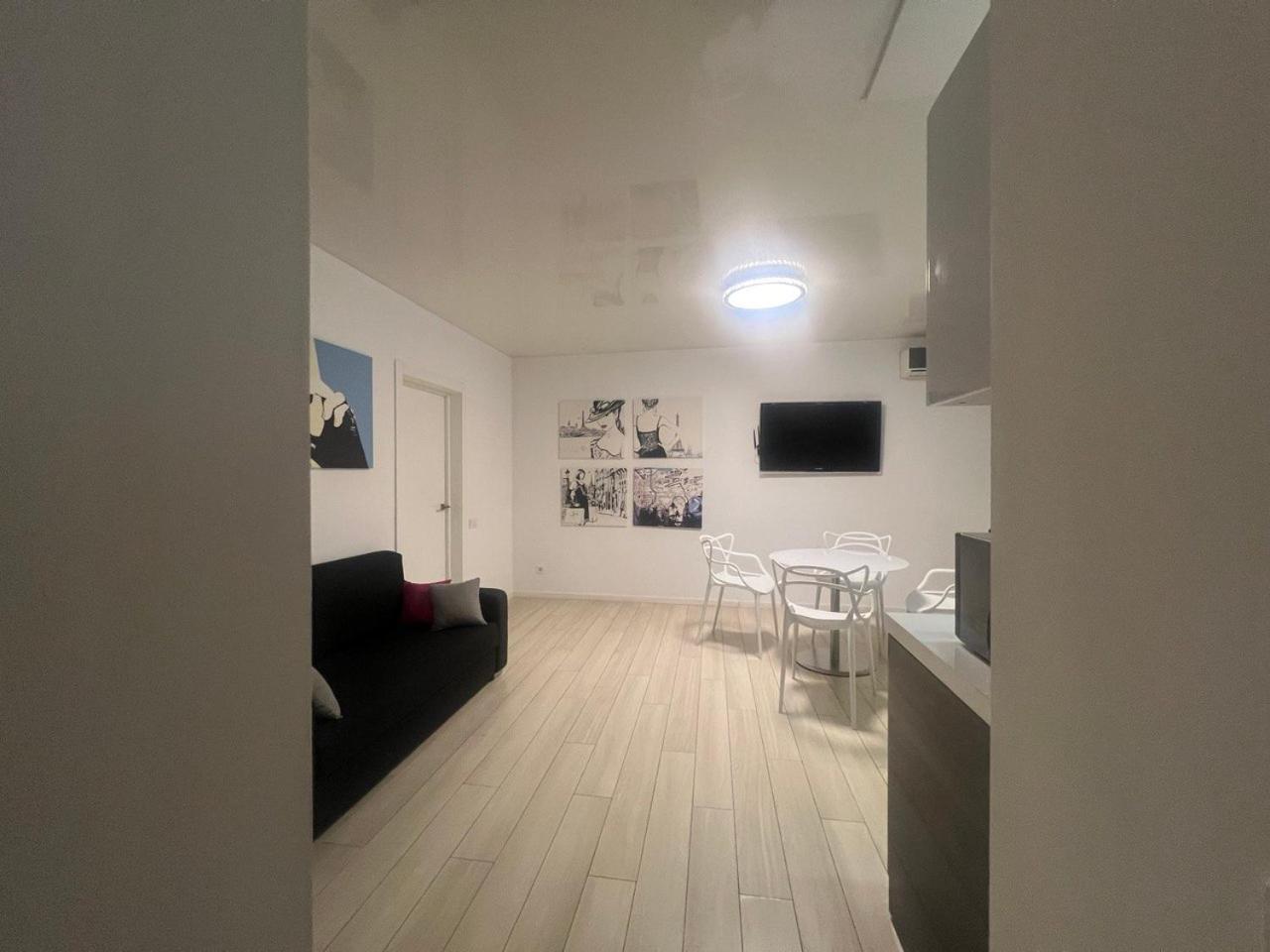 2-Room Luxury Apartment In The Center Kiev Ngoại thất bức ảnh