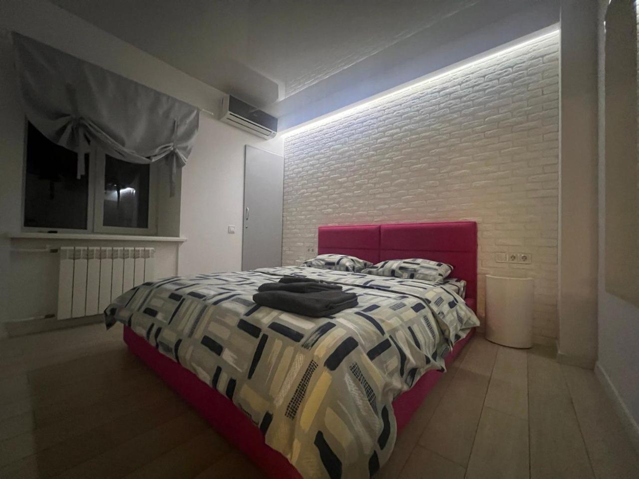 2-Room Luxury Apartment In The Center Kiev Ngoại thất bức ảnh
