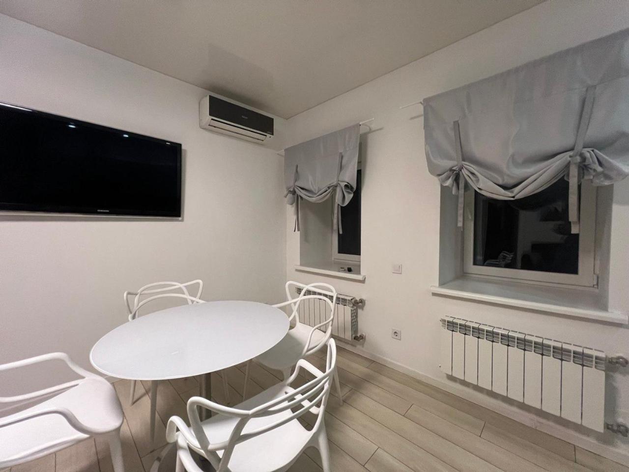 2-Room Luxury Apartment In The Center Kiev Ngoại thất bức ảnh