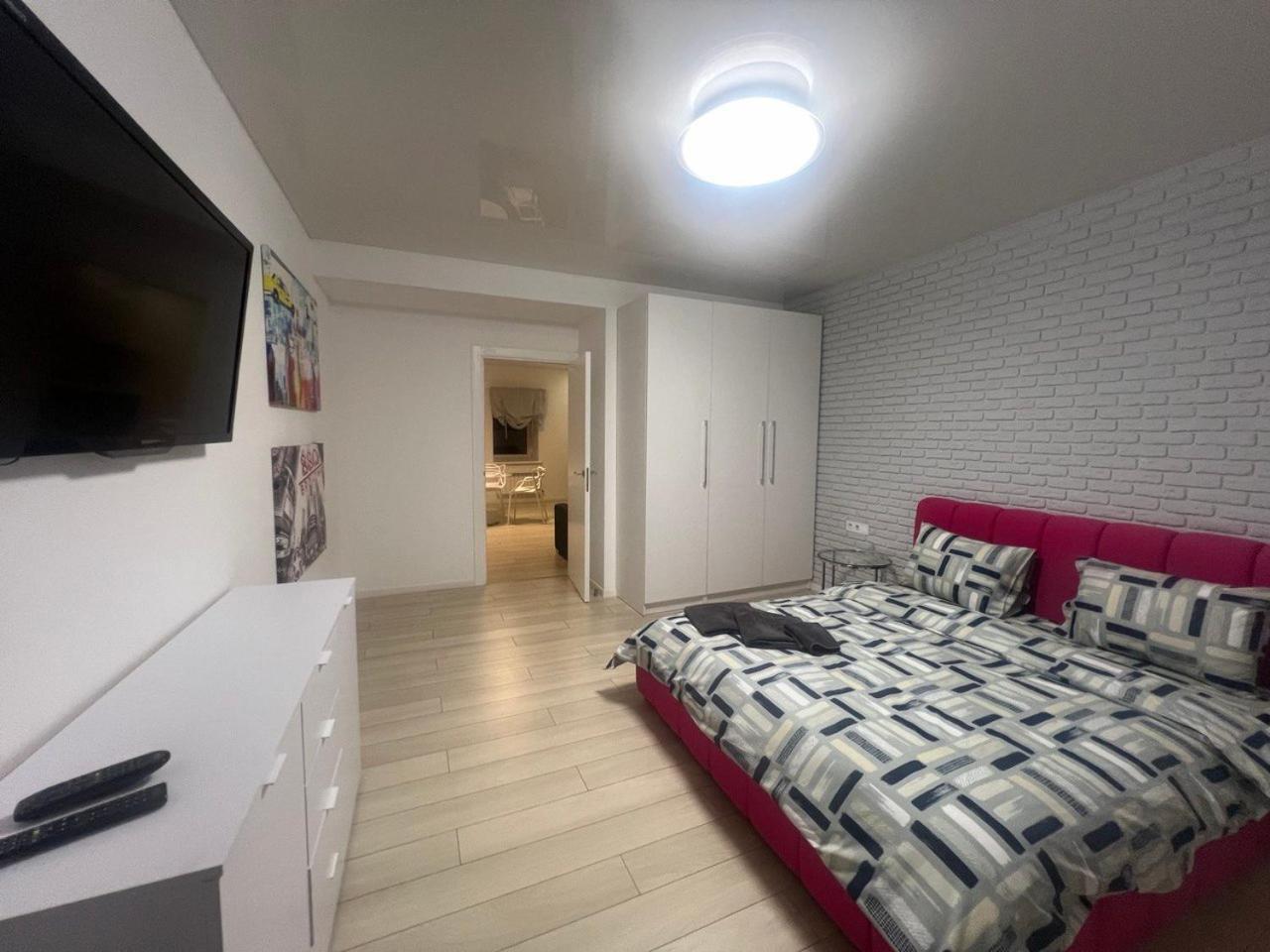 2-Room Luxury Apartment In The Center Kiev Ngoại thất bức ảnh