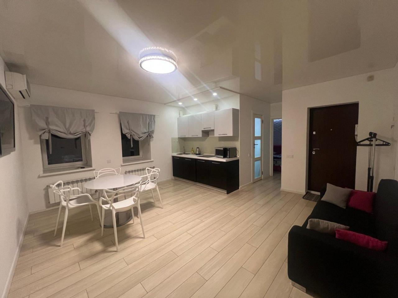 2-Room Luxury Apartment In The Center Kiev Ngoại thất bức ảnh
